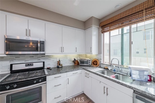 Building Photo - 118 Cadence