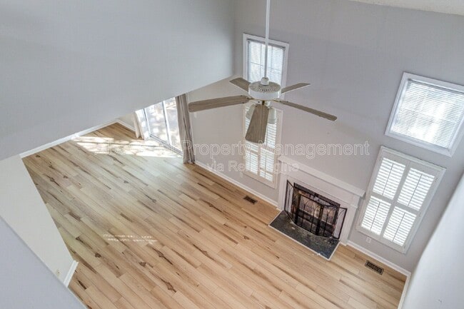 Building Photo - 103 Unaka Ct