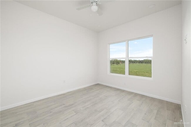 Building Photo - 15 Cassandra St