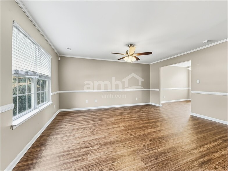 Building Photo - 205 N Fuquay Springs Ave