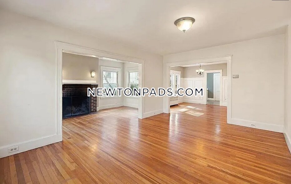 Building Photo - 47 Crosby Rd