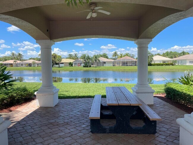 Building Photo - 8654 Lineyard Cay