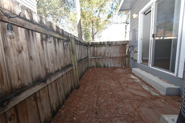 Building Photo - 4901 Elizabeth Anne Cir