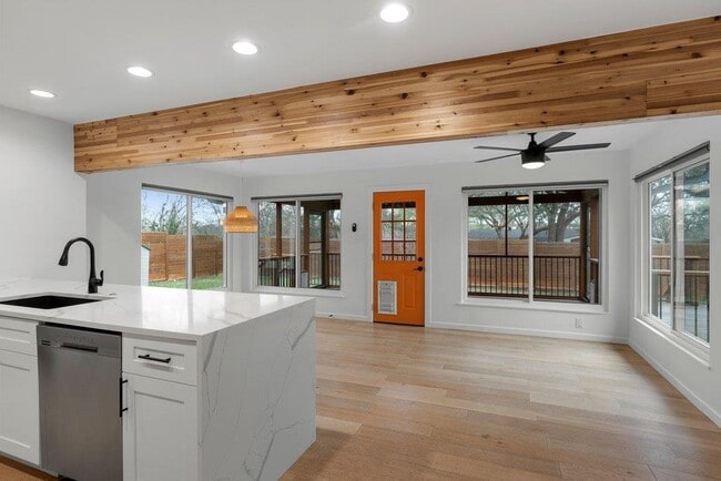 Building Photo - 3404 Touchstone St