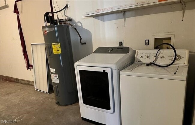 Building Photo - 6264 Bullion Blvd