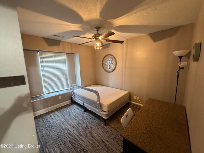 Building Photo - 176 Jeffie Ln