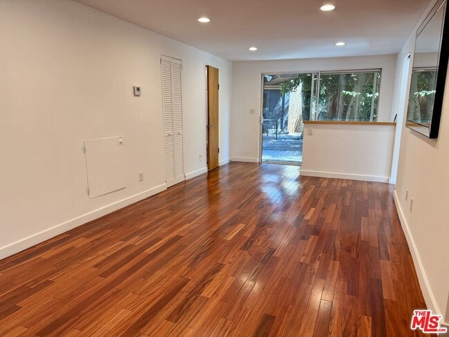 Building Photo - 2108 Tavern Trail