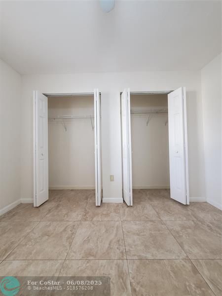 Building Photo - 11527 Royal Palm Blvd
