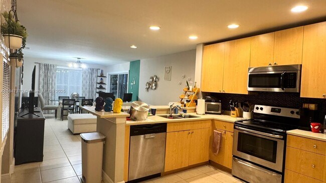 Building Photo - 1705 Palm Cove Blvd