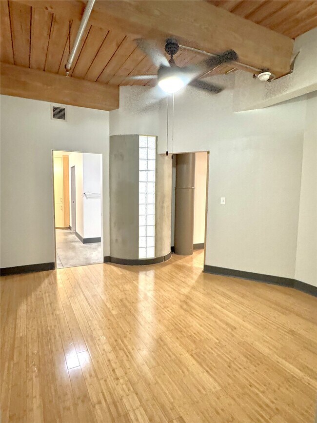 Building Photo - 1209 Washington Ave