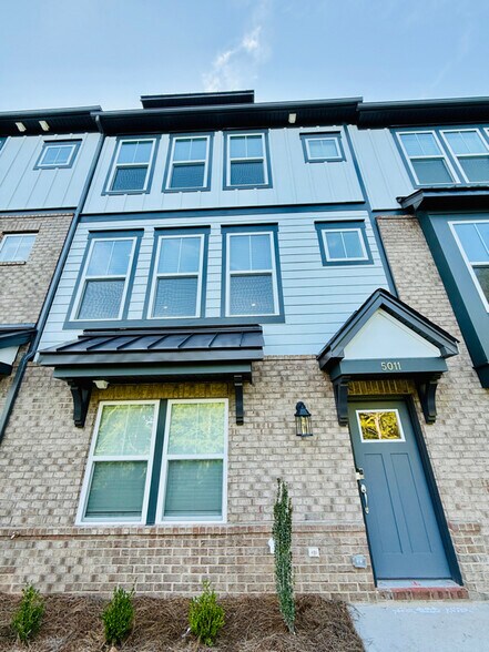 Building Photo - 5011 Westmead Ln
