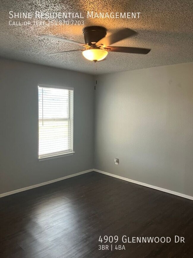Building Photo - 4909 Glennwood Dr