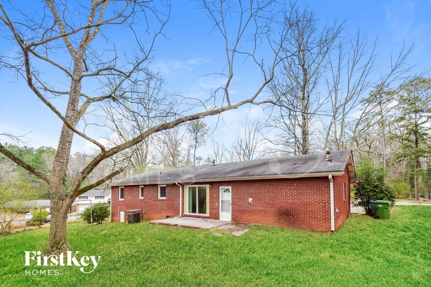 Building Photo - 3039 Forrest Park Rd SE