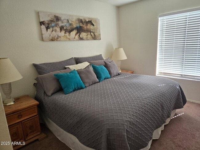 Building Photo - 8649 E Royal Palm Rd