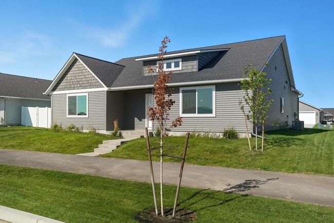 Building Photo - 11557 Railway Ave
