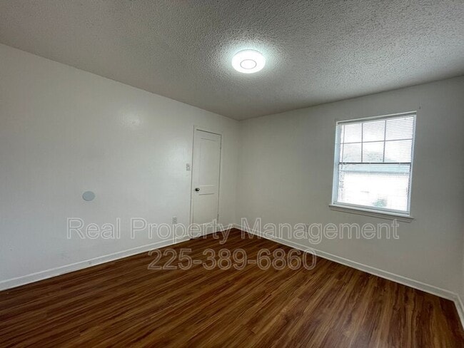 Building Photo - 1511 Cristy Dr