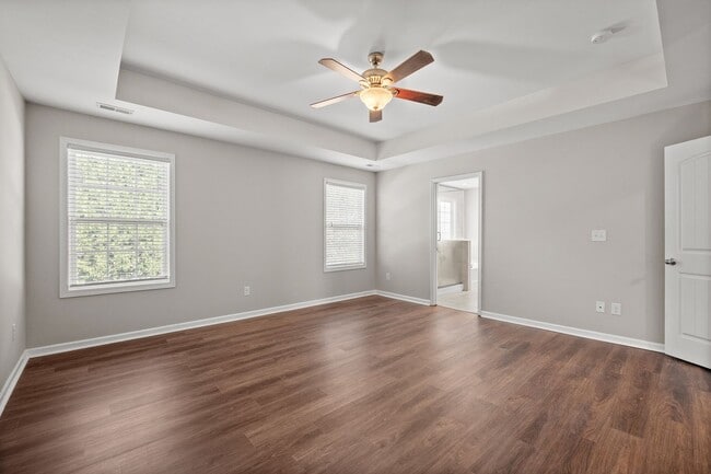 Building Photo - Immaculate 5bd 3bd Berewick home with many newly upgrades!