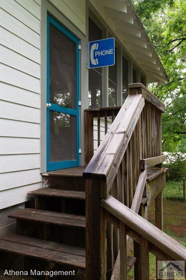 Building Photo - 3 br, 2 bath House - 210 HILLSIDE STREET