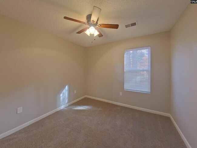 Building Photo - 1 Tomafield Ct