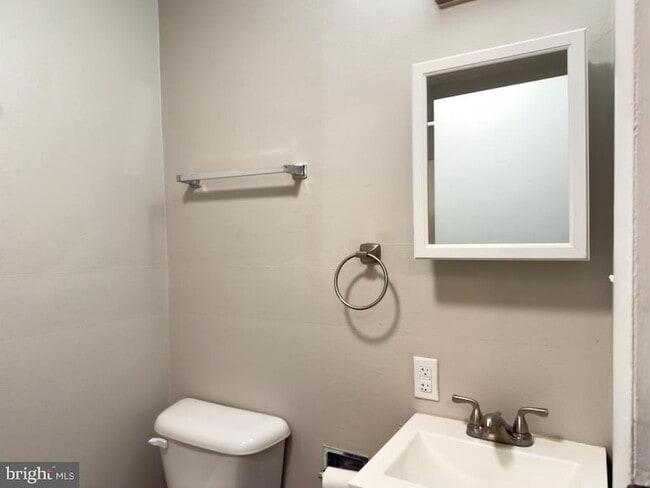 Building Photo - 31 Union St