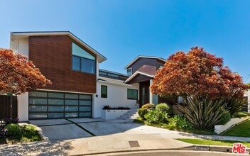 Building Photo - 9743 Kirkside Rd