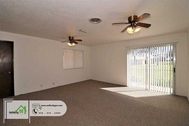 Building Photo - 3253 Tarmac Rd