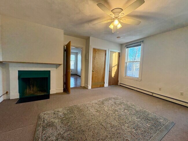 Building Photo - 26 St James St