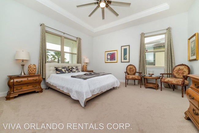 Building Photo - 10793 Royal Cypress Way