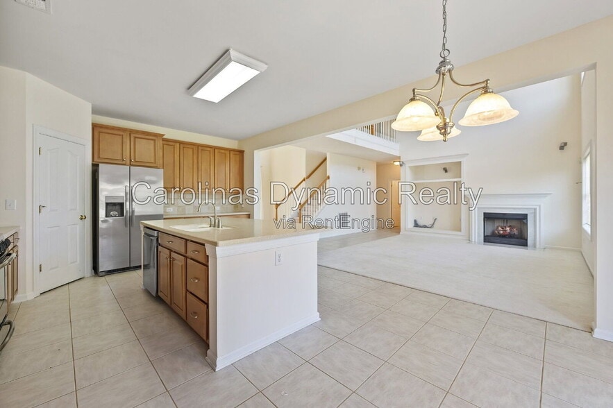 Building Photo - 12315 Chesley Dr