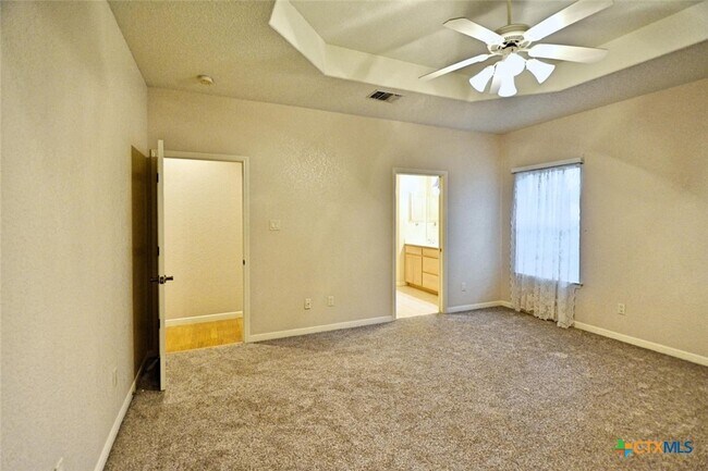 Building Photo - 2725 Diamond Trail