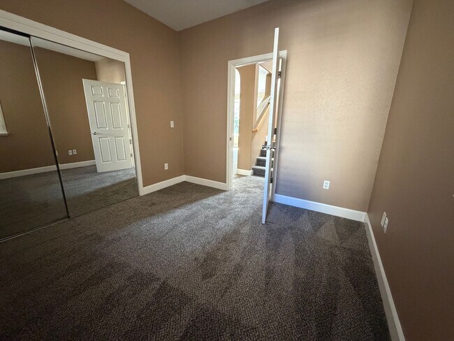 Building Photo - 3122 Mowbray Way