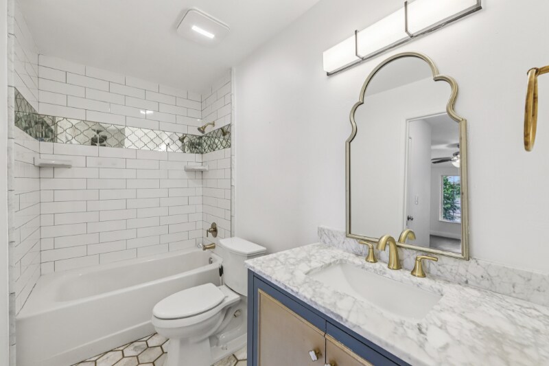 Building Photo - 1040 N Capitol Ave