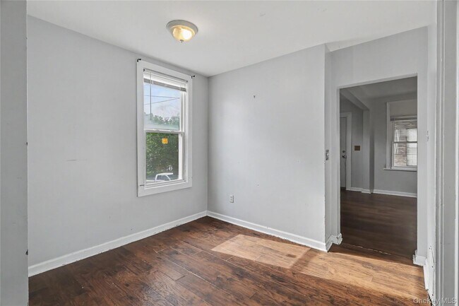 Building Photo - 39 Spruce St