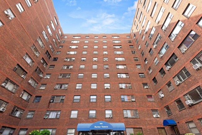 Building Photo - 6515 JFK Blvd E