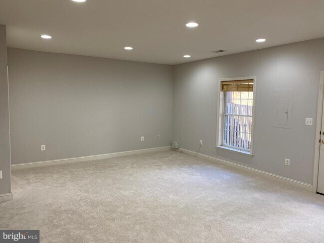 Building Photo - 12466 Blissful Valley Dr