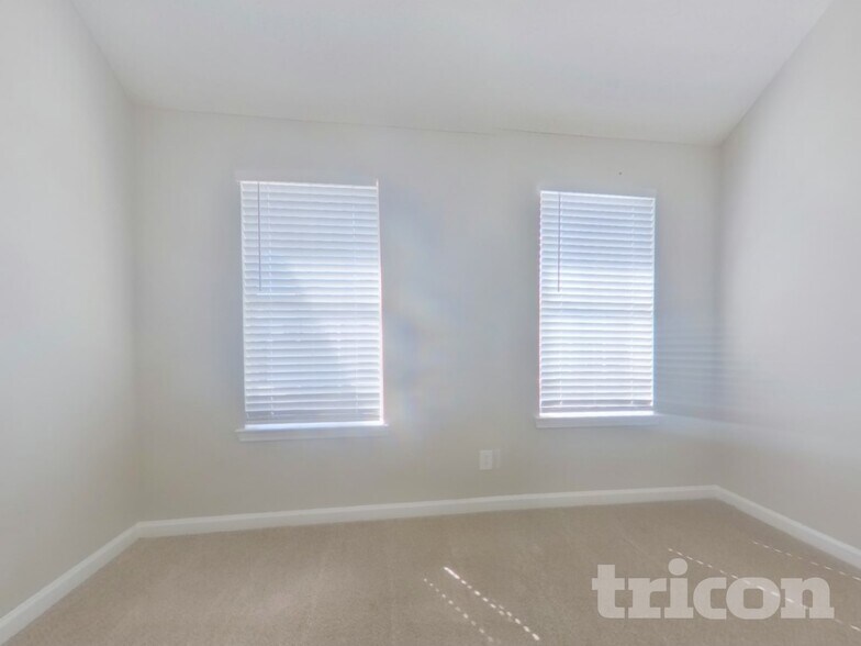 Building Photo - 5730 Wellborn Creek Dr