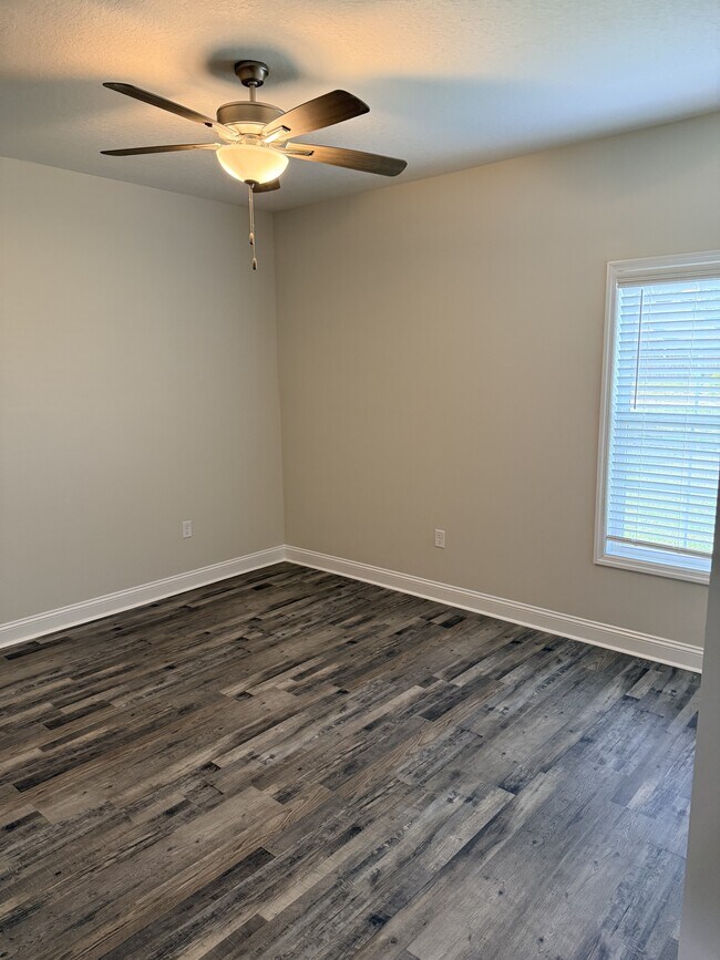 Building Photo - 3948 Lu Ln
