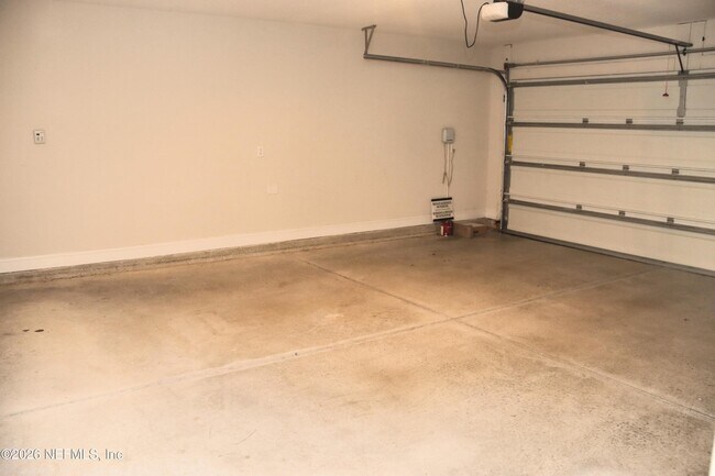 Building Photo - 13184 Holsinger Blvd