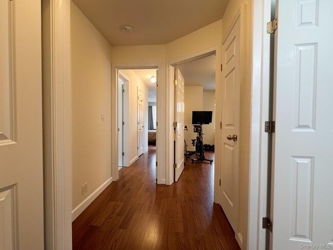 Building Photo - 77 Leeward Ct