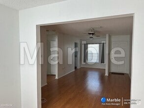 Building Photo - 1 br, 1 bath Condo - 8330 9th Way N