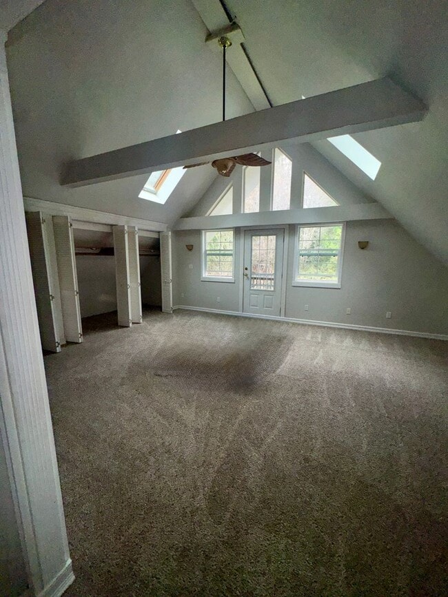 Building Photo - Adorable Chalet Style 4 Bedroom House in Serene Setting!