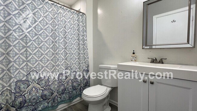 Building Photo - Nice 3 Bed, 2 Bath Home in Hesperia!!