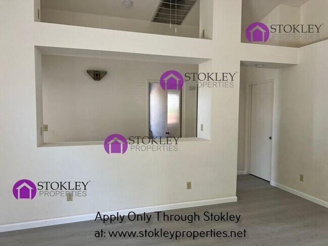 Building Photo - 1145 Summer Way