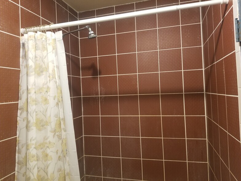 Building Photo - 1023 Rigsby Ave