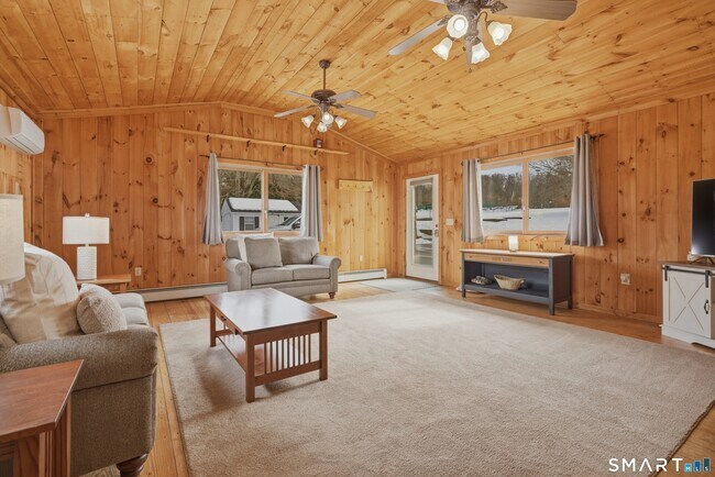 Building Photo - 9 Morrison St