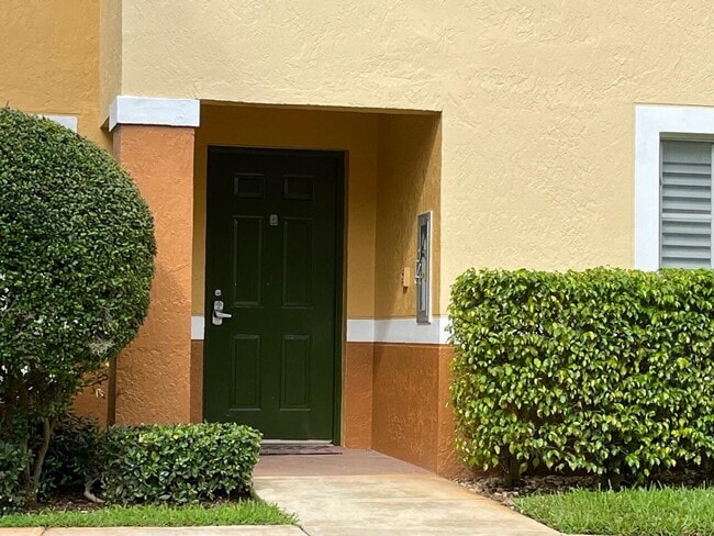 Building Photo - 103 Yacht Club Way