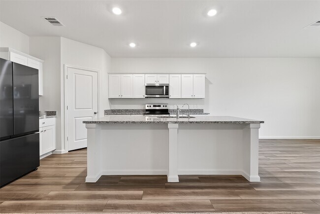 Building Photo - 1065 Long Bay Ct