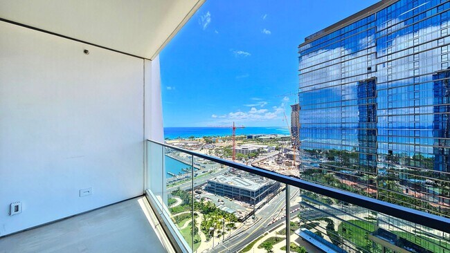 Building Photo - 1000 Auahi St