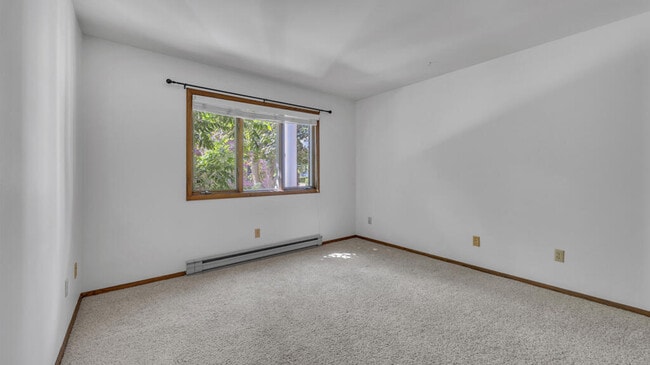 Building Photo - 615 Michigan Ave