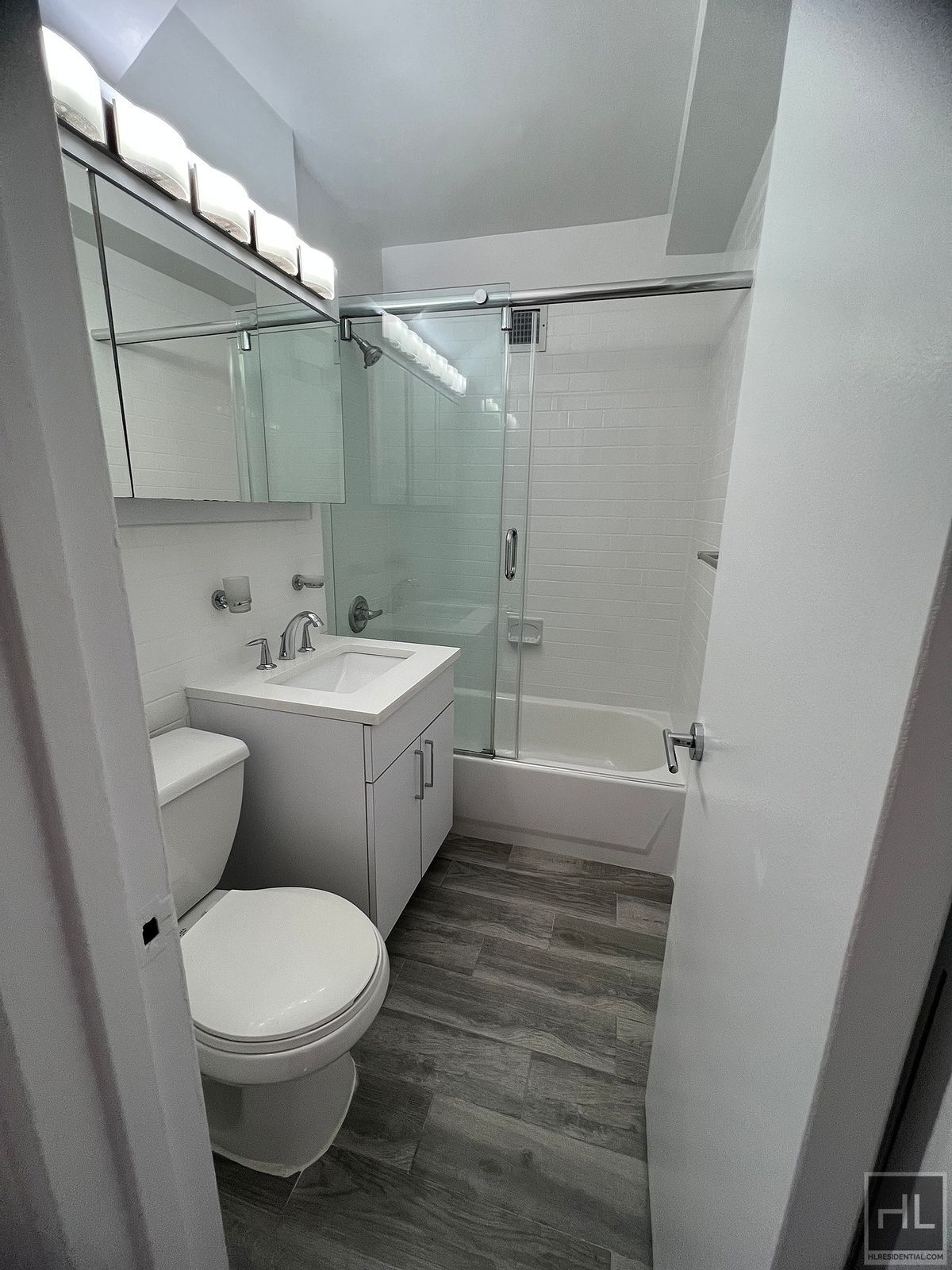 Building Photo - EAST 35 STREET